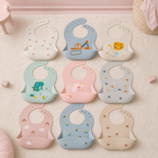 Neuf motifs de bavoirs bébé en silicone avec poche