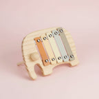 Xylophone bébé Petit éléphant en bois, un jouet éducatif idéal pour éveiller les sens des tout-petits.