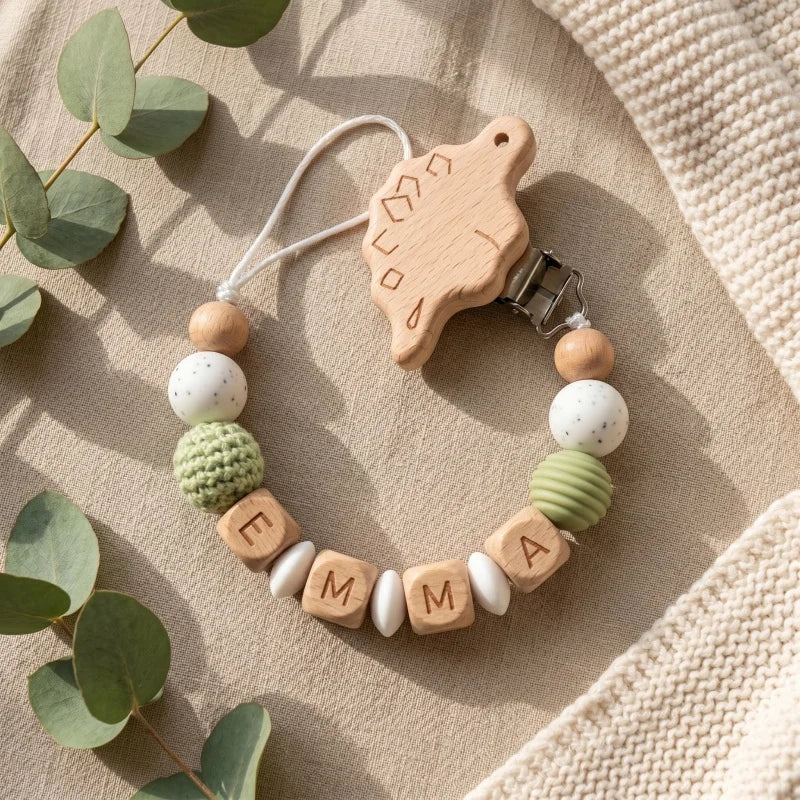Attache-Tétine Bébé Personnalisée en Bois et Silicone
