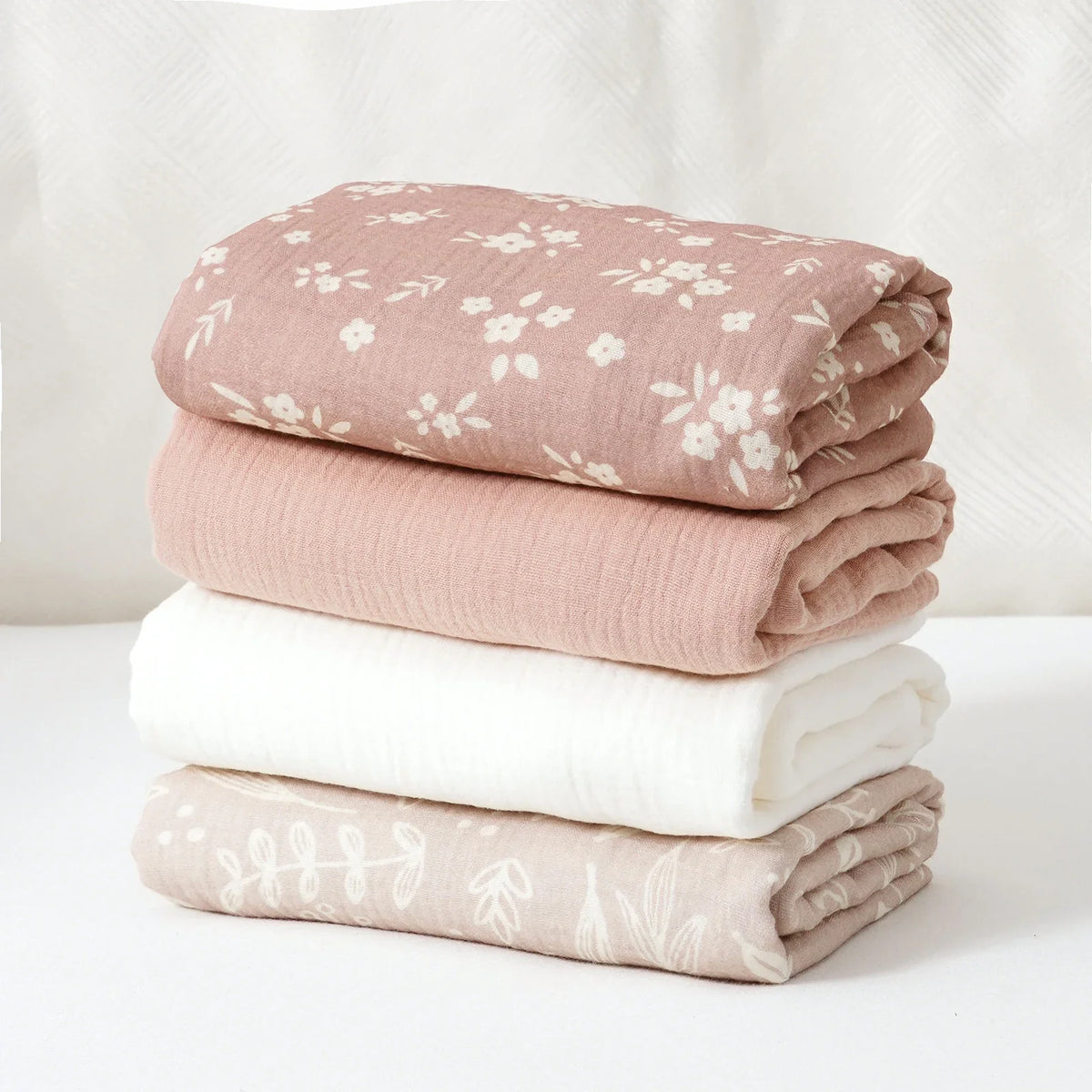 Lot de 4 langes bébé rose poudré et fleurs en mousseline de coton