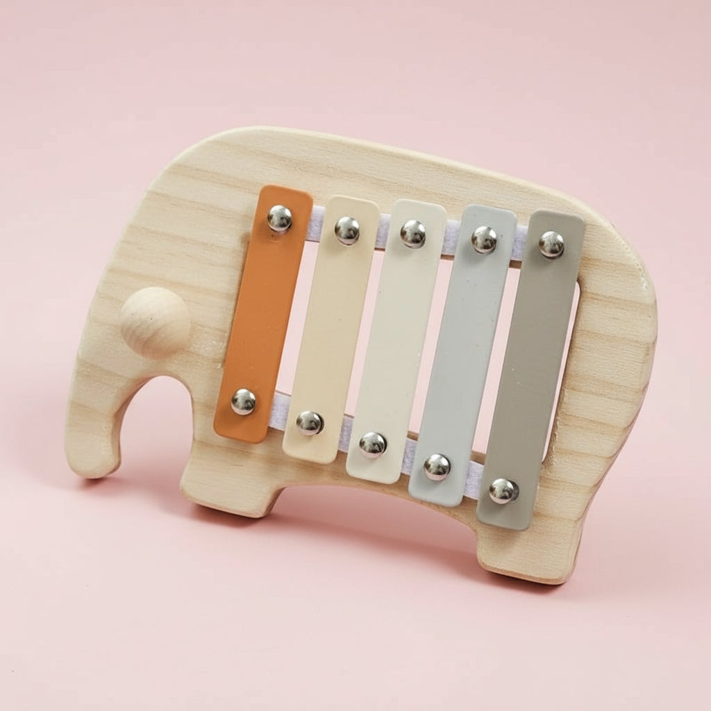 Xylophone bébé Petit éléphant en bois, jouet éducatif idéal pour les tout-petits chez NoEnName_Null.