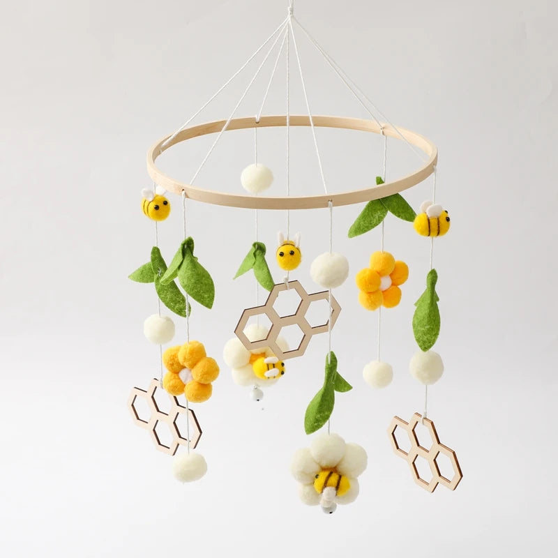 Mobile Bébé Petites Fleurs et Abeilles