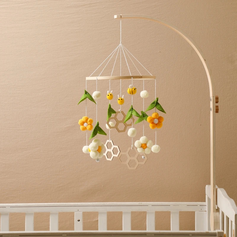 Mobile Bébé Petites Fleurs et Abeilles