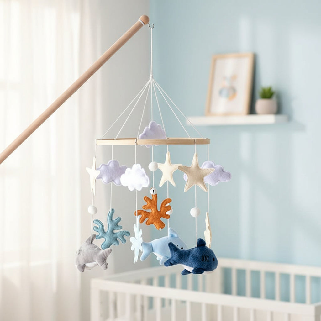 Mobile bébé de Lit Garçon Petit Requin