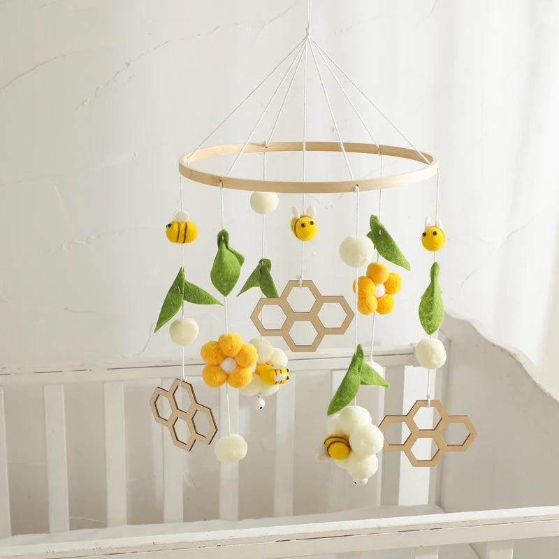 Mobile Bébé Petites Fleurs et Abeilles