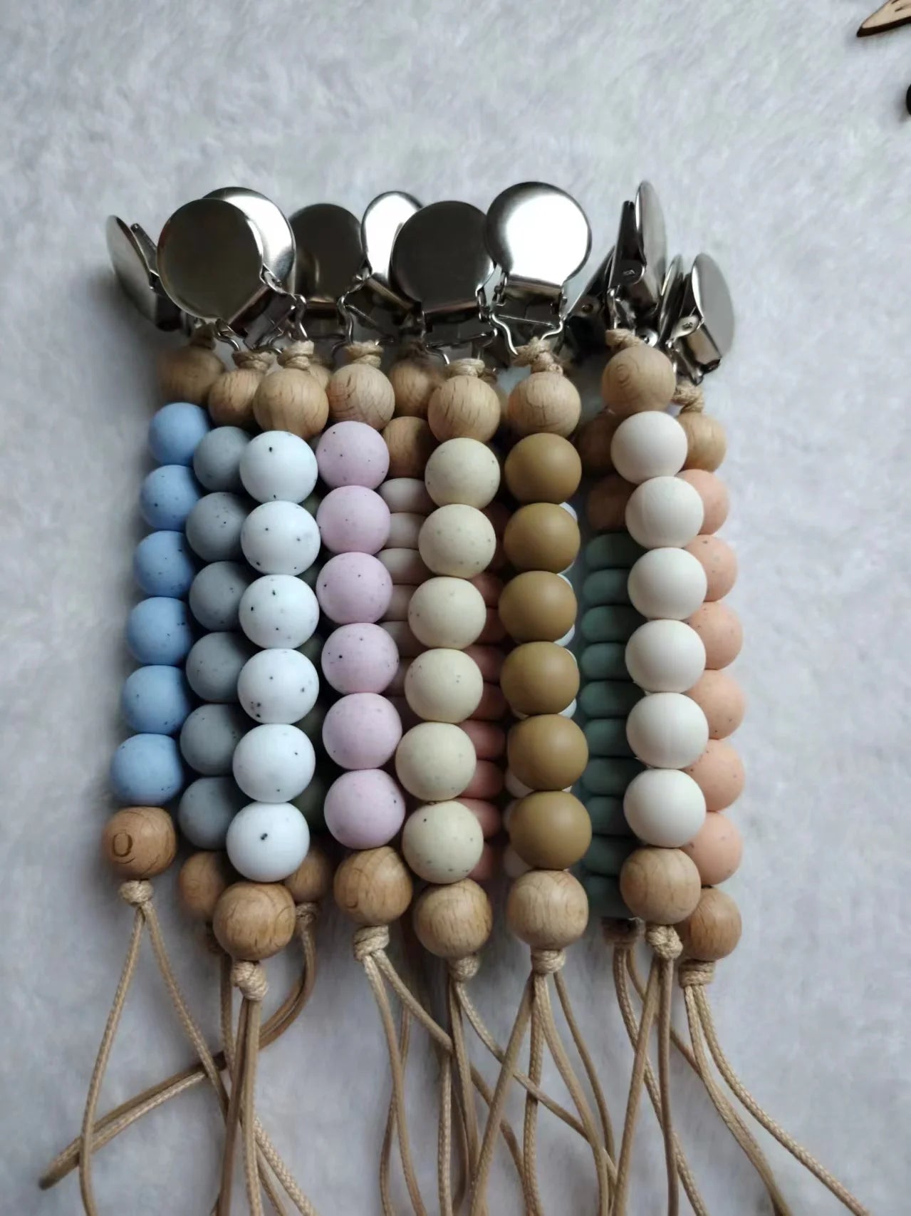 Attache tétine Bébé en Perles