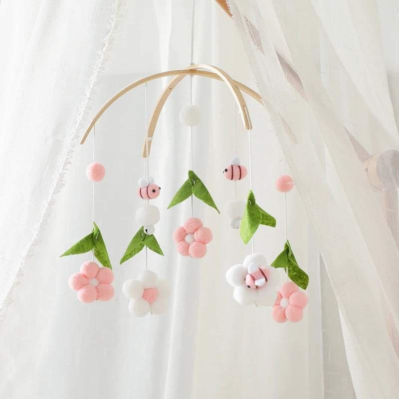 Mobile Bébé Petites Fleurs et Abeilles