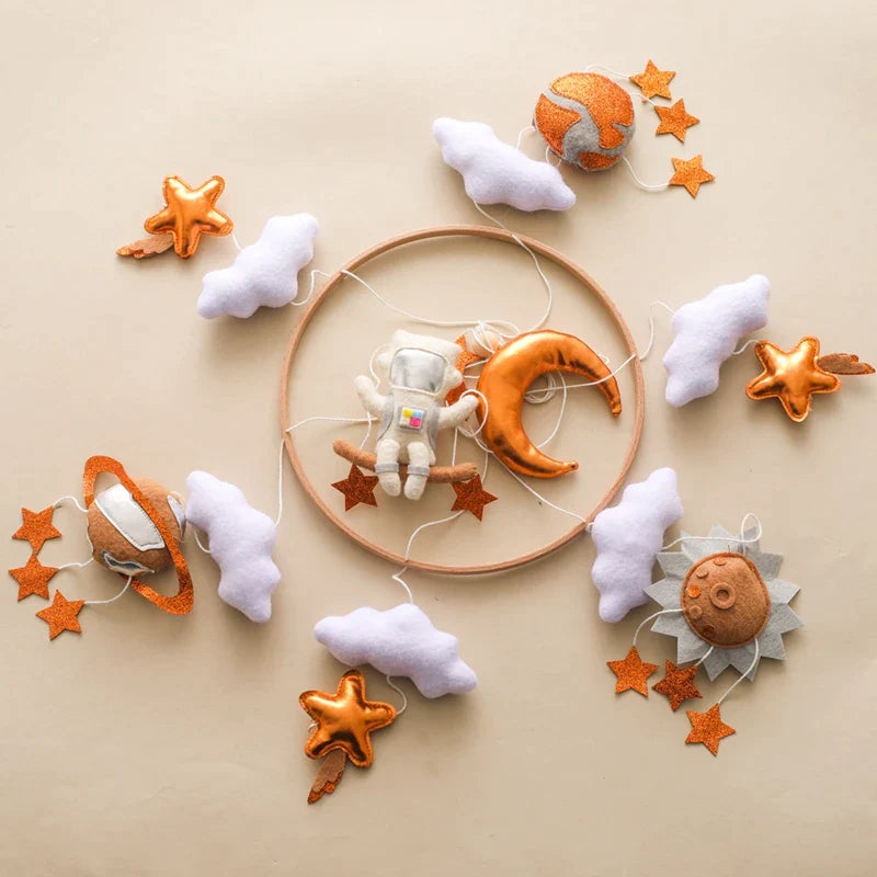 Mobile Bébé Astronaute et Petites étoiles Astronaute - Mobile bébé